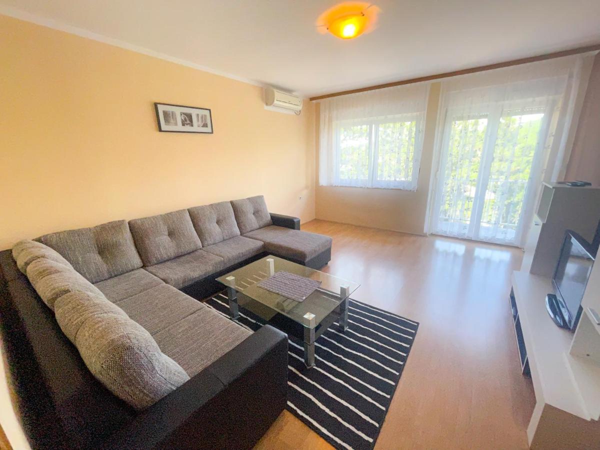 Apartmani Combaj Jadranovo Zewnętrze zdjęcie