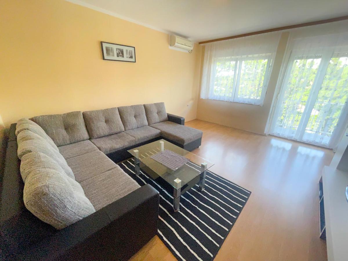 Apartmani Combaj Jadranovo Zewnętrze zdjęcie