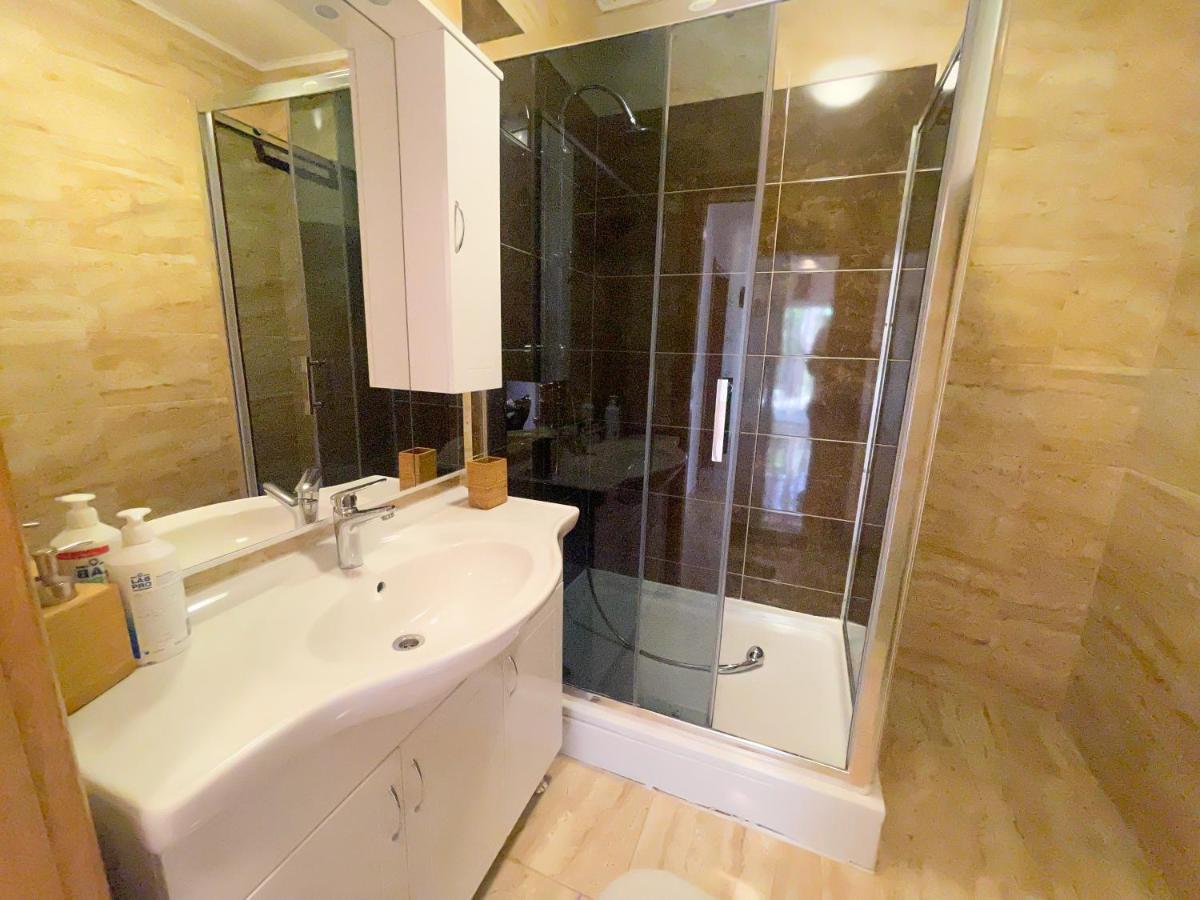 Apartmani Combaj Jadranovo Zewnętrze zdjęcie