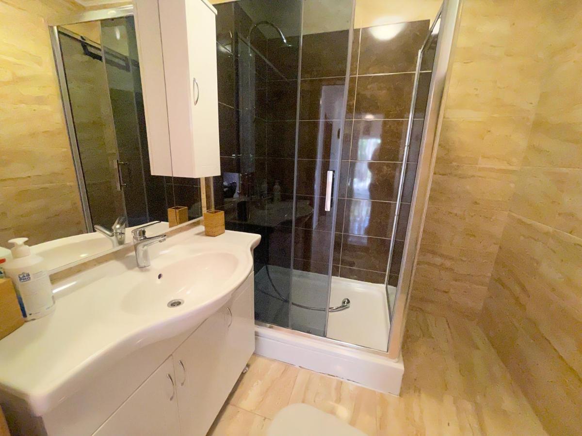 Apartmani Combaj Jadranovo Zewnętrze zdjęcie