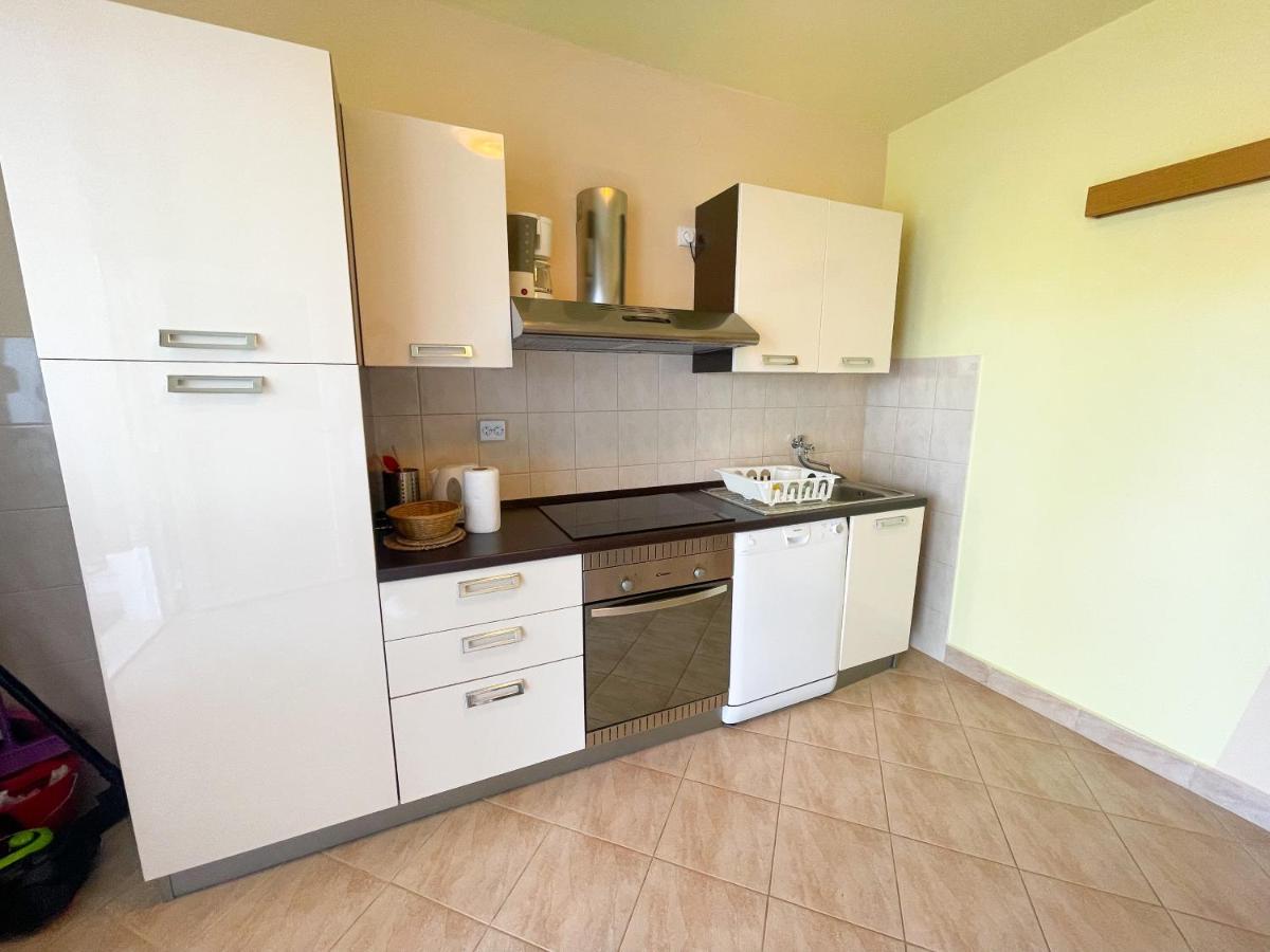 Apartmani Combaj Jadranovo Zewnętrze zdjęcie