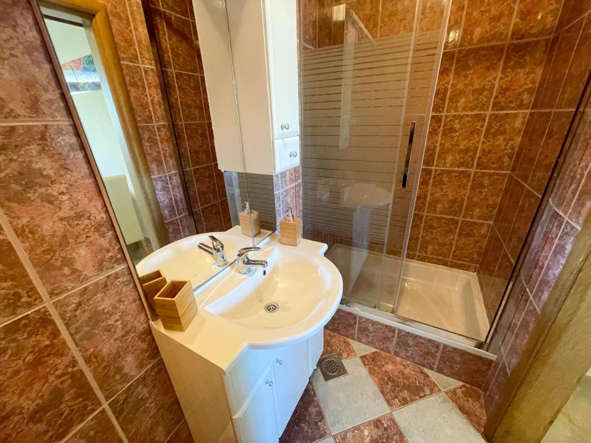 Apartmani Combaj Jadranovo Zewnętrze zdjęcie