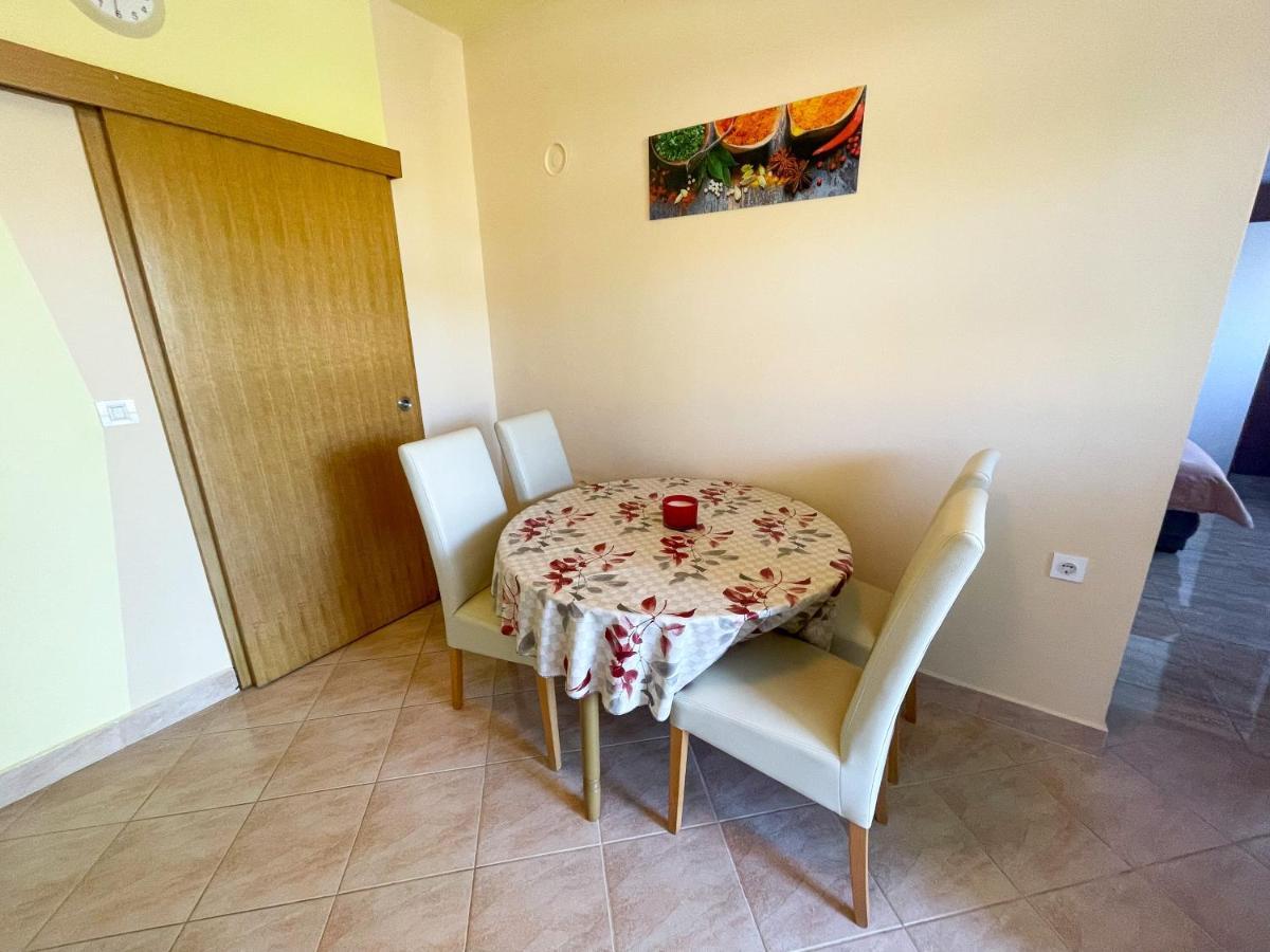 Apartmani Combaj Jadranovo Zewnętrze zdjęcie